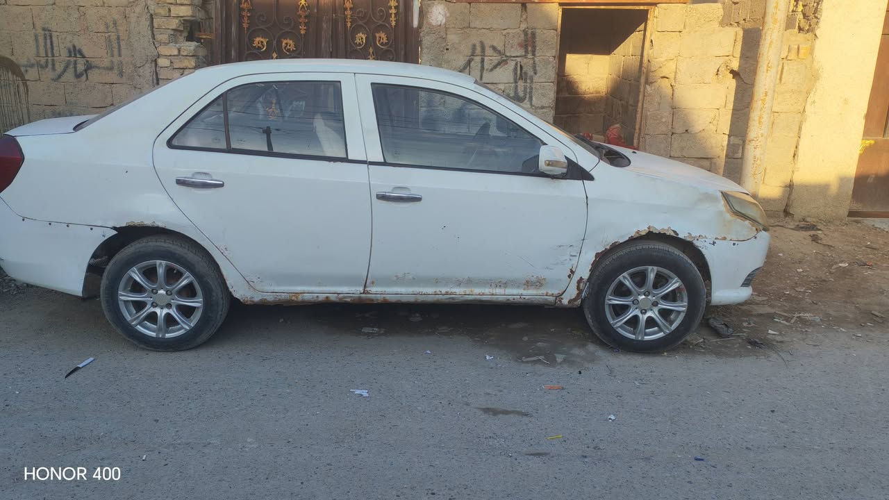 سياره البيع سياره شقاله مكينه حلوه المكان بغداد المدينه سعر 20 ورقه وبيها مجال مكينه لا تنقيص ولا تبخير رقم ميسان دولي ***********
