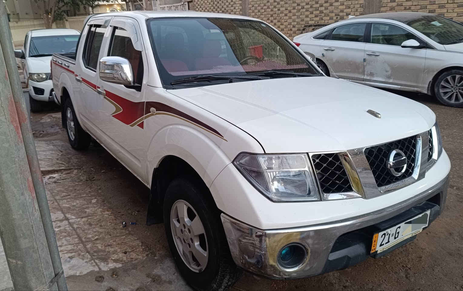 نيفاره مديل 2009 رقم سليمانيه دولي شرط تحويل 
سنويه جديده ...سياره مكفولة من الضربه والصبغ
 وجاهزه مال جنيان ترأيه كلش حلو وسياره نضيفه سعره 110ورقه شراي اتصال على  رقم استفسار أكثر ***********
