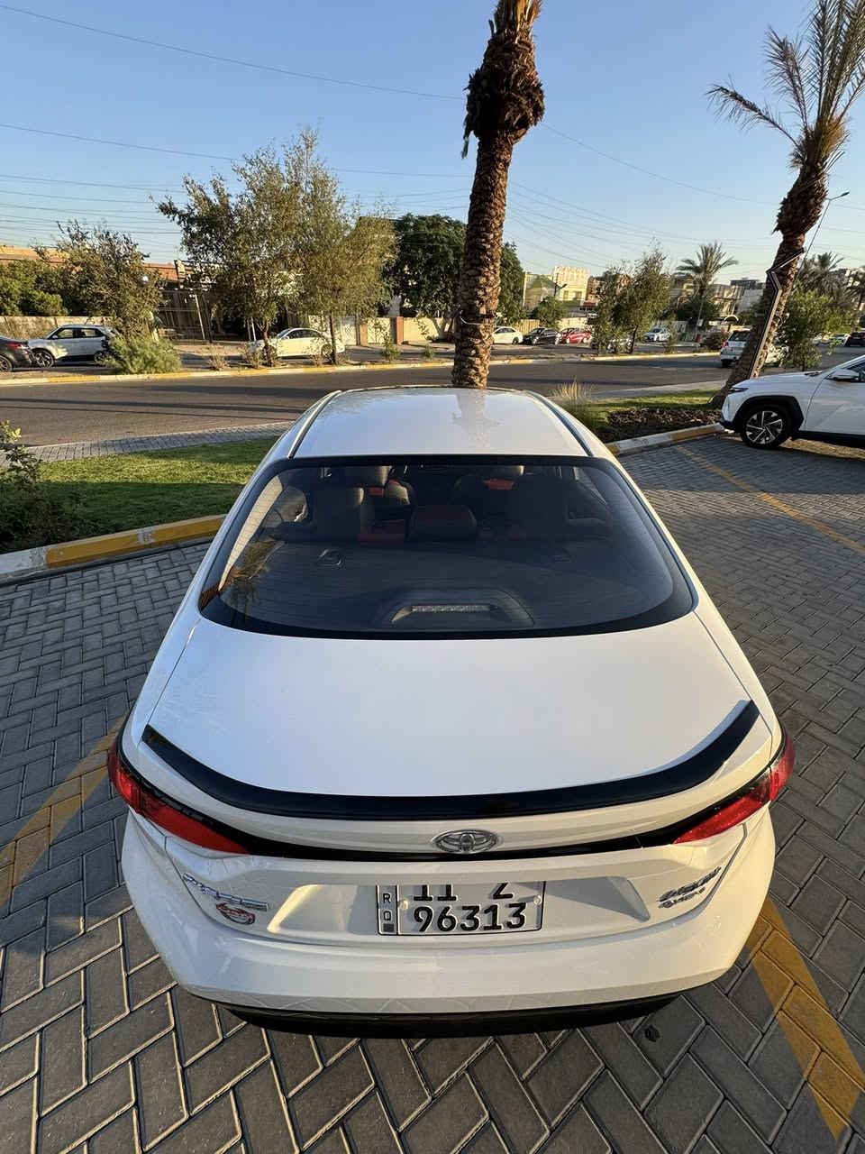 السلام عليكم كورلا هايبرد بجم الامريكي مديل 2025 فتحة كراسي جلد احمر كرسي كهرباء رادار قطعتين تبريد تحديد مسار مثبت سرعة كامرة شاشة ابل كار بلي بيها بارد باب السايق موجود بلصور وملاحظات صغيرة هم مصورهن ماشية 34 الف مكان السيارة بغداد السيدية سعر 152 بيها مجال اتصال ***********
