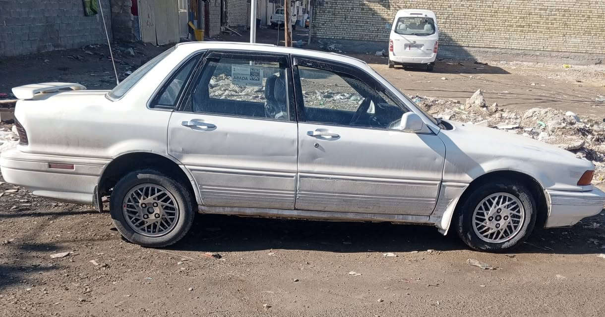 السلام عليكم سياره مسبوشي ياباني موديل 1989 سياره حلوه لا ضربه ولا صبغ مكفوله كير ومكينه صدر خلفي امامي  اترايك وين ميعجبك تخم تاير تبريد شغال كهربائيات كله شغاله تحويل موباشر العنوان بغداد البياع ***********
