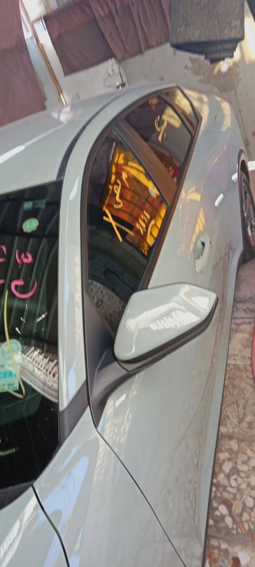 كيا ام فور 2025 بدون حادث كلين حادث بس الكيس من جوه بغداد البلديات *********** السعر 162
