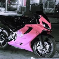 دراجه افوراي cbr600 موديل 2004 الدراجه مكينته حلوه ونشطه  بس الدراجه م...