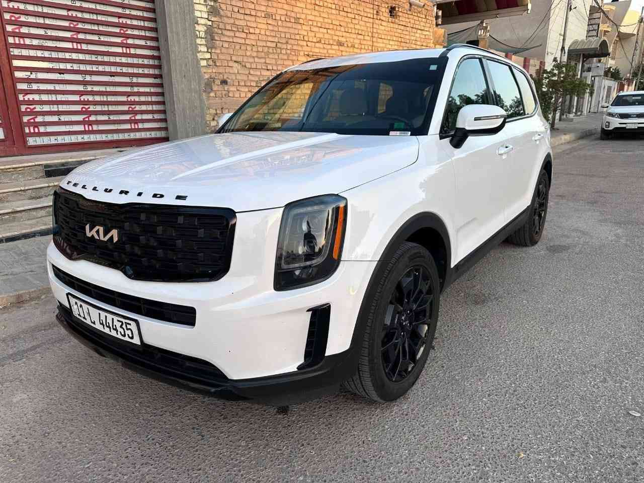 السلام عليكم تولرايد 2022 فول مواصفات حادث خلفي بدون دواخل بدون ايرباك داخل ابيض كشن منفصل 
السعر 270 
مراوس مع لاندكروز 
2010/2011
***********
