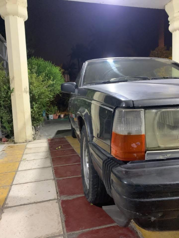 السلام عليكم لبيع فالفو 740 بلاديه لاصبغ ولاضربه مثل ماموجوده كدامك رقم بابل مداور ثاني يوم  السياره مكينه وكير جدد توني شادهن جاهزه السياره سنويتهه ل2027 
السعر ٢٣ وبيهه مجال 
ايي استفسار ***********
