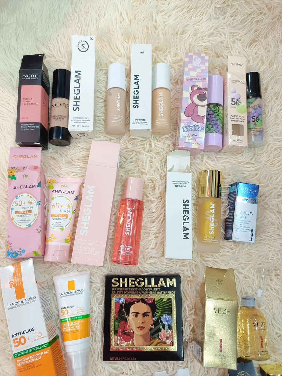 اي قطعه داخل المنشور ب5 ماعدا الفونديشن فوريفر وشانيل ب8 وديورب10 والسيتات نوت بكج الحاحب وبكج الفونديشن وباودر ب8
وسيت الفرش وباليت شيكلام الكريمي ب8
متوفر توصيل لجميع المحافظات 5


**إذا كنت صاحب هذا الإعلان وتريد حذفه لأي سبب، رجاءا أرسل رسالة إلى الدعم الفني**