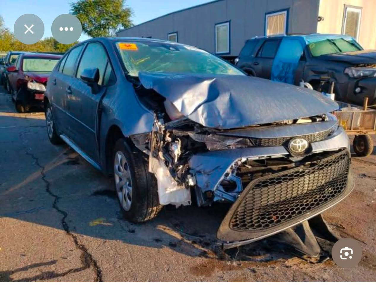السلام عليكم كورلا 2020 معوقين بعد سنة ونص تصير حرة حادث سيارة موضح بصورة بيهة 3 قطع صبغ السعر 105 
للاستفسار *********** بغداد
