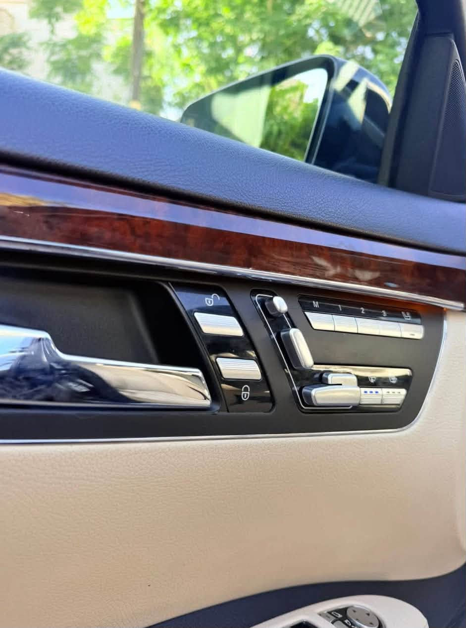 السلام عليكم
للبيع S500 موديل 2011

خليجيه ماشيه 130 الف كيلو

مواصفات معروفه 

السياره بيها صبغ هلال جاملغ خلفي فقط

جديده جداً

السعر ٢٤٠ وبيها مجال 

مكان السيارة بغداد نفق الشرطه
رقم اربيل بأسمي
***********
