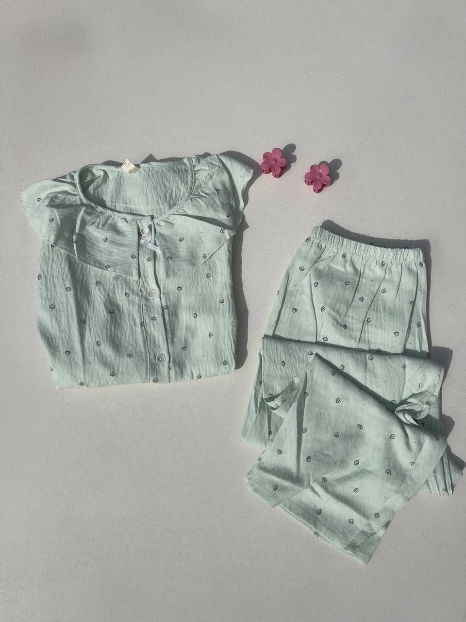 تراك كريشة🔅
خامة وكواليتي تجننن حرفيااا
ويلبس على كل المواسم
السعر 10✨.


**إذا كنت صاحب هذا الإعلان وتريد حذفه لأي سبب، رجاءا أرسل رسالة إلى الدعم الفني**