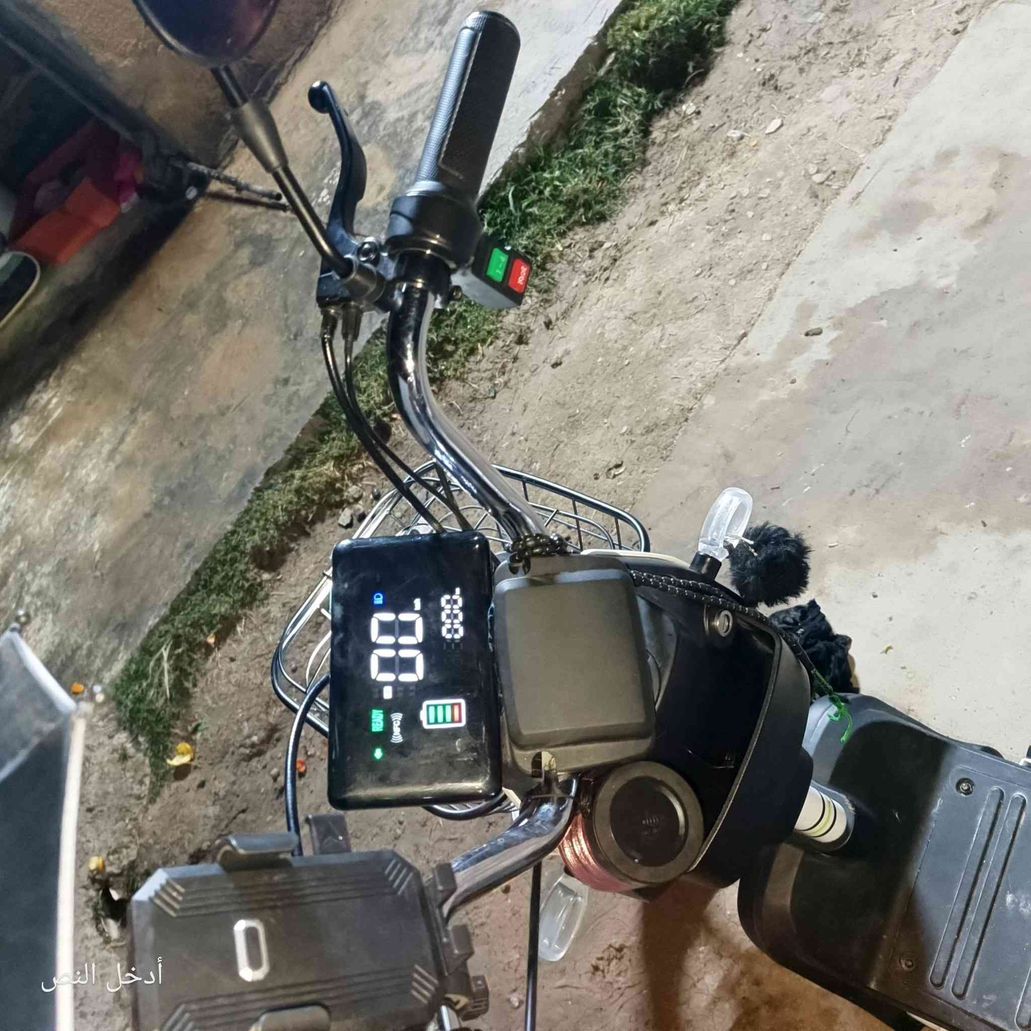 البيع دراجه سعره 300 البيه مجال عنوان ابو غريب  ***********
