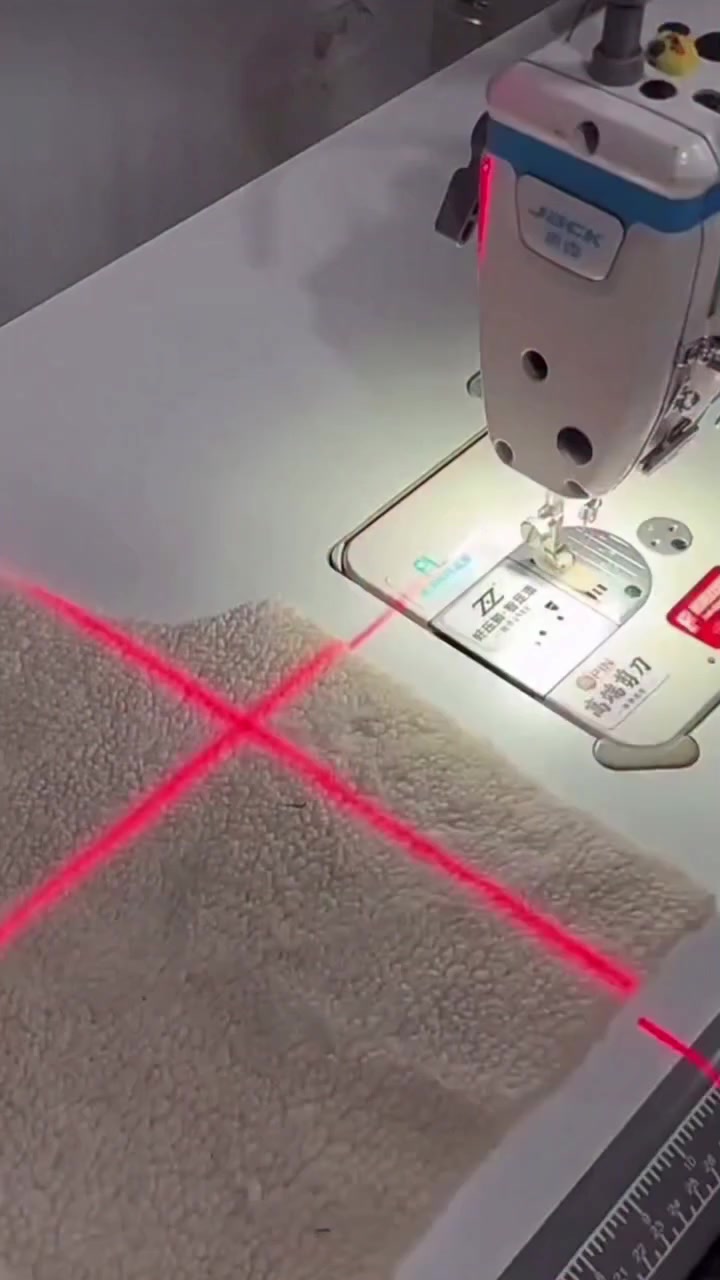 السلام عليكم
ليزر امزون اوربي شغال عل فحص يشتغل هواي شغلات  
توصيل جميع المحافظات


**إذا كنت صاحب هذا الإعلان وتريد حذفه لأي سبب، رجاءا أرسل رسالة إلى الدعم الفني**