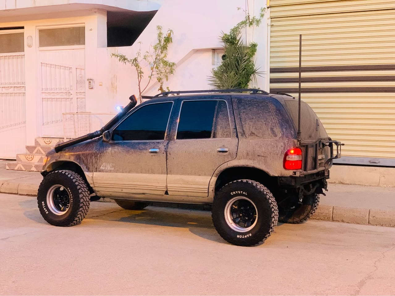 سەرەتا بە ناوی خوای گەورە میهرەبان کیا سپۆڕتاج مۆدیل ۱۹۹٥ ئاڕم پلاستیک سلێمانی بەشەرت ئەوەلیات موس و براوە بەشەرت دەعم و لێدراو بەشەرت سەیارەکە تا بڵیی خاوێنە تا بڵێی مەزبووتە مەکینە ۱٦ بەخ گێر و مەکینە ئەکسل هەمووی بەشەرت ئەکسل قفڵە سەیارەکە لە قوەتی خۆی بێزارە کە موشتەری نی بێزارمان مەکە و نامە بنیر لەگەڵ ڕێزم رانية, السليمانية


**إذا كنت صاحب هذا الإعلان وتريد حذفه لأي سبب، رجاءا أرسل رسالة إلى الدعم الفني**