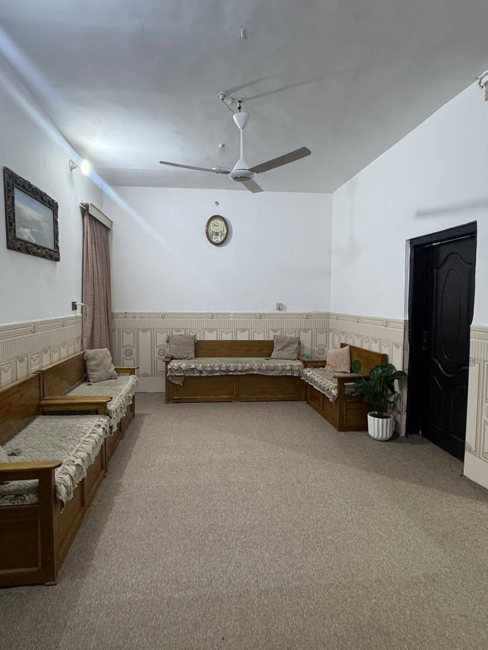 دار للبيع مساحة 200 متر طابقين طابو
عنوان حي الكرامة قرب مستشفى الحكيم 

الاتصال على الرقم *********** او تواصل واتساب متواجد 

تنورونا وتشرفونا
