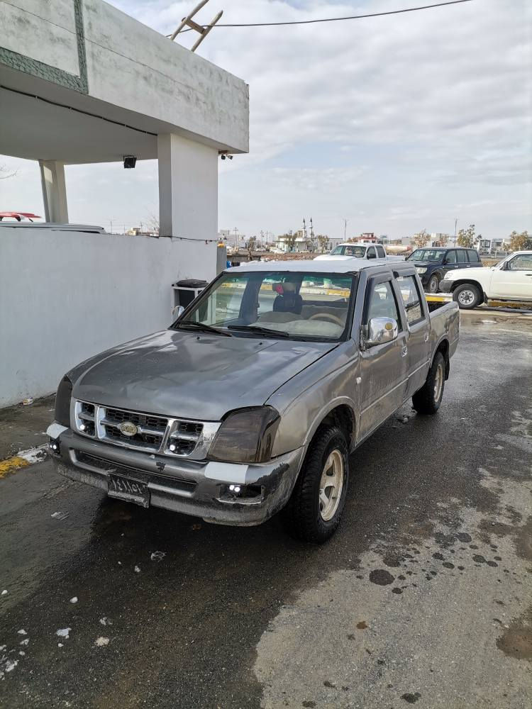 سۆپە ردێربۆفروشتن مۆدێل 2008 
کابرێتە ر مە نە فێست کامل 
مە کینە گێر ئە کسل لۆک بێ عە یب 
17گە لا
0750102 0915
*********** السليمانية, العراق
