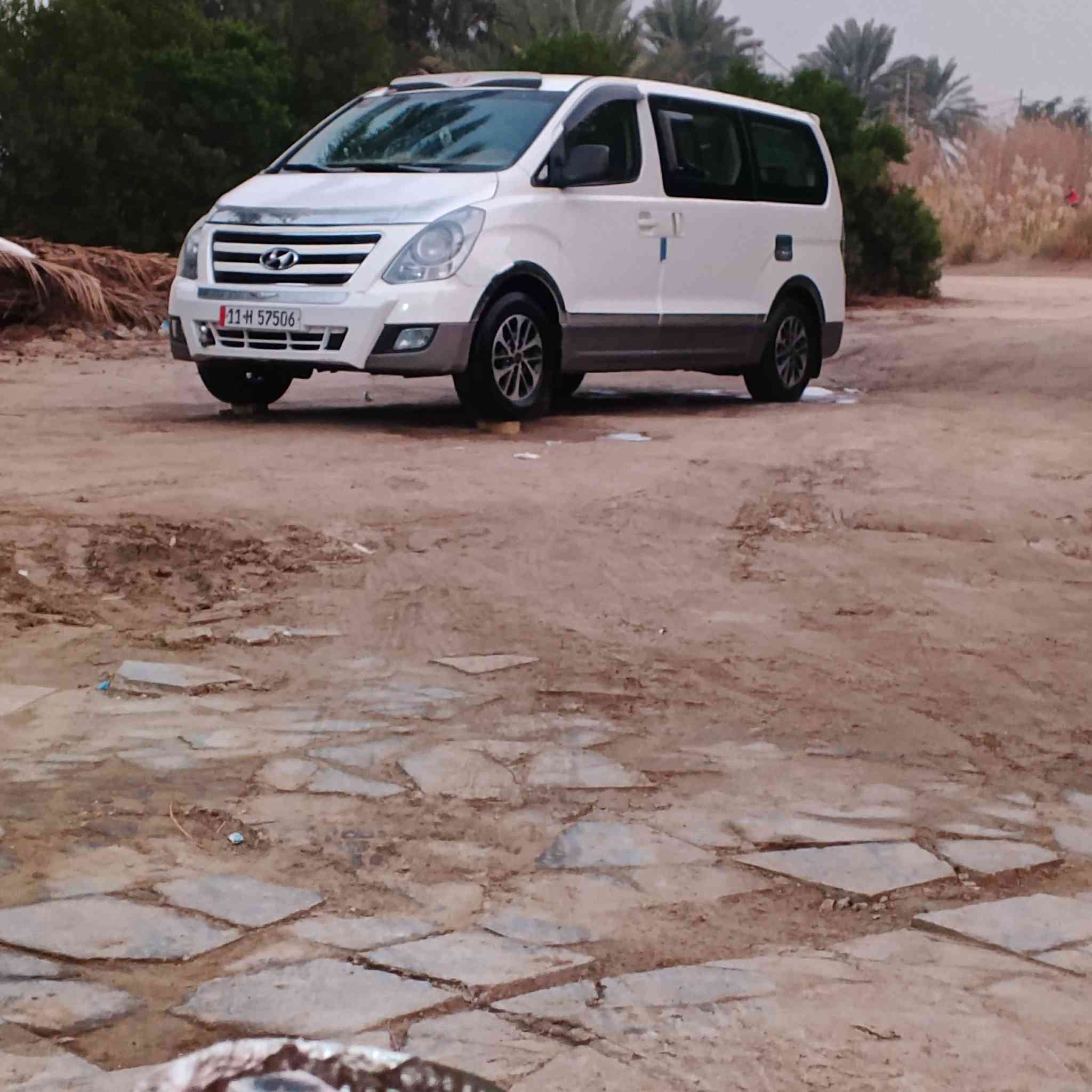 17  مفتوح محور مسكر سبلاين 12.  تحوريته كصه كامله.   مكفوله ماعده بارد قليل.  بالباب كد شبر والباقي كفاله باسمي رقم بغداد   مصفره وجاهزه من كلشي   دوشمه تخم تاير تنته مغلفه   مكاني ديوانيه  رايده ب220 وبيه مجال
***********
