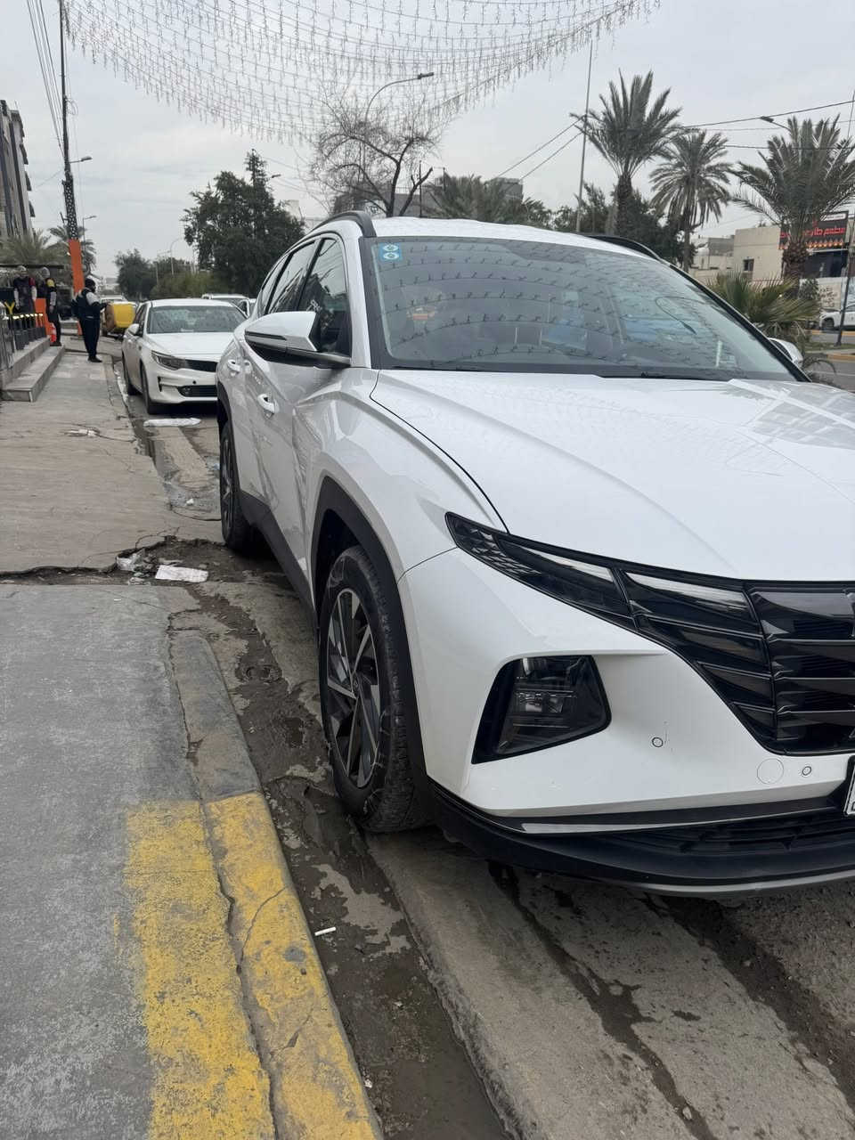 سلام عليكم
توسان للبيع موديل 2024 

سياره ماشيه 15500 سياره بااسمي سياره مكفوله 

موصفات 

حساس امامي 

حساس خلفي 

تبريد قطعتين 

كراسي كهرباء 

كامره 

اناره داخليه 

بيهه بعد مواصفات معروفه

سعر 225 بيهه مجال 

رقم ***********

مكان سياره بغداد يرموك
