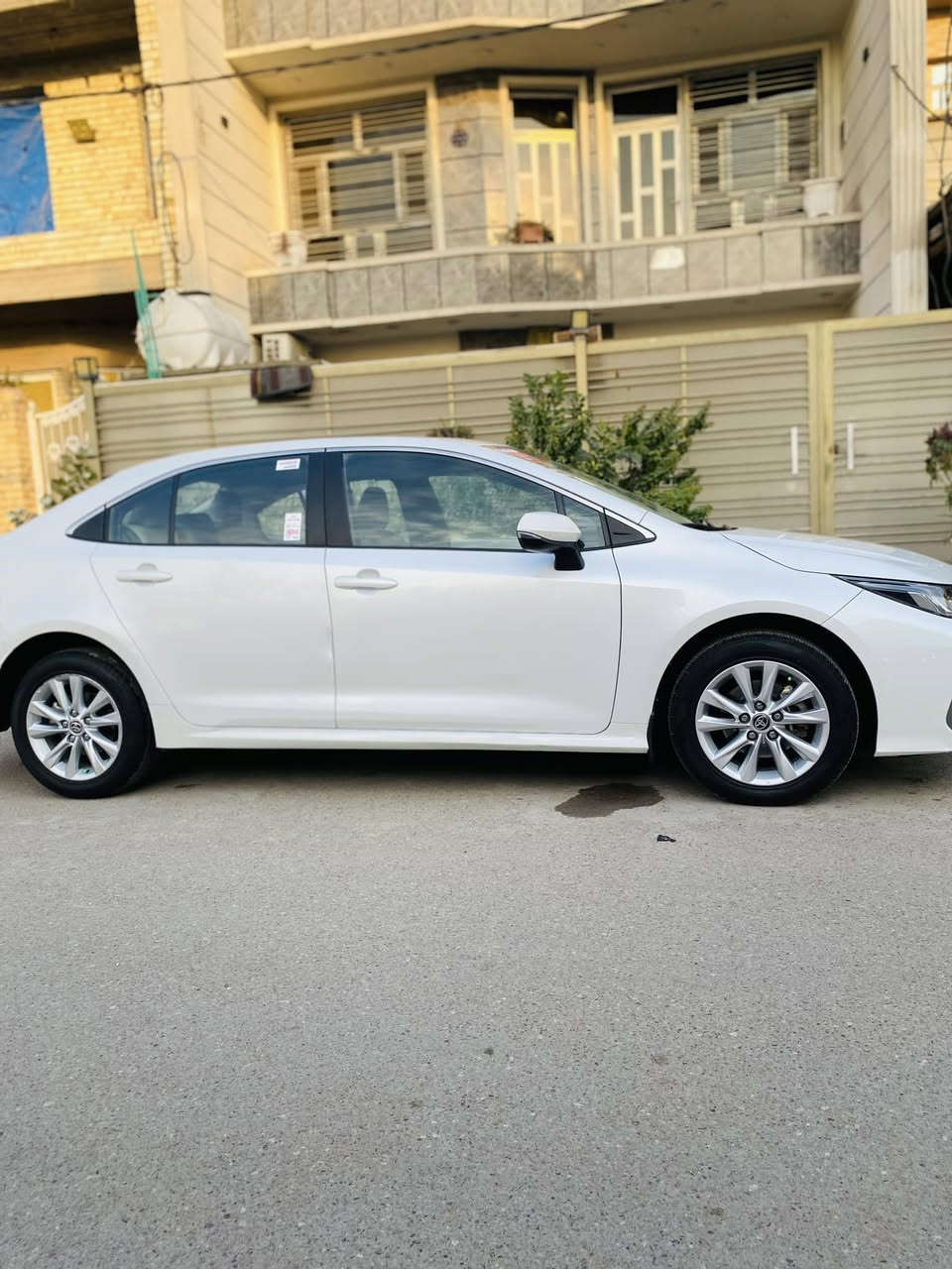 كورلا  2023   (ساز  ) خليجي 🦅 بانزين فقط ياباني الصنع ام الضمان  
🚦رقم أربيل  بسمي 

المواصفات…..🖍️
ماشيه 48

  
محرك 1800 بانزين
بصمه + دخول ذكي
 نظام الترحيب عند الاقتراب  
حساس استشعار عند الاقتراب
تبريد قطعتين 
نظام القيادة (سبورت + عادي)
كيجات ديجتل شاشه 
شاشه نفكيشن + كامره خلفيه دواره
 حساسات امامية+خلفية
مانع نزلاق

 شحن USP
تبريد بيانو شاشه 
اشاير مري 
مري شفط 
شباك كروم خليه 
ويل كب حجم 16 عدد5
حساس اطار + حساس لايت عالي وناصي اوتو + حساس مطر 
تحكم سترين كامل 
 العنوان📍 بغداد 
 السعر 167$ 💵 وبيه مجال 
بيه ملاحضه جاملغ بارد 

بغداد عالرقم  ***********☎️
