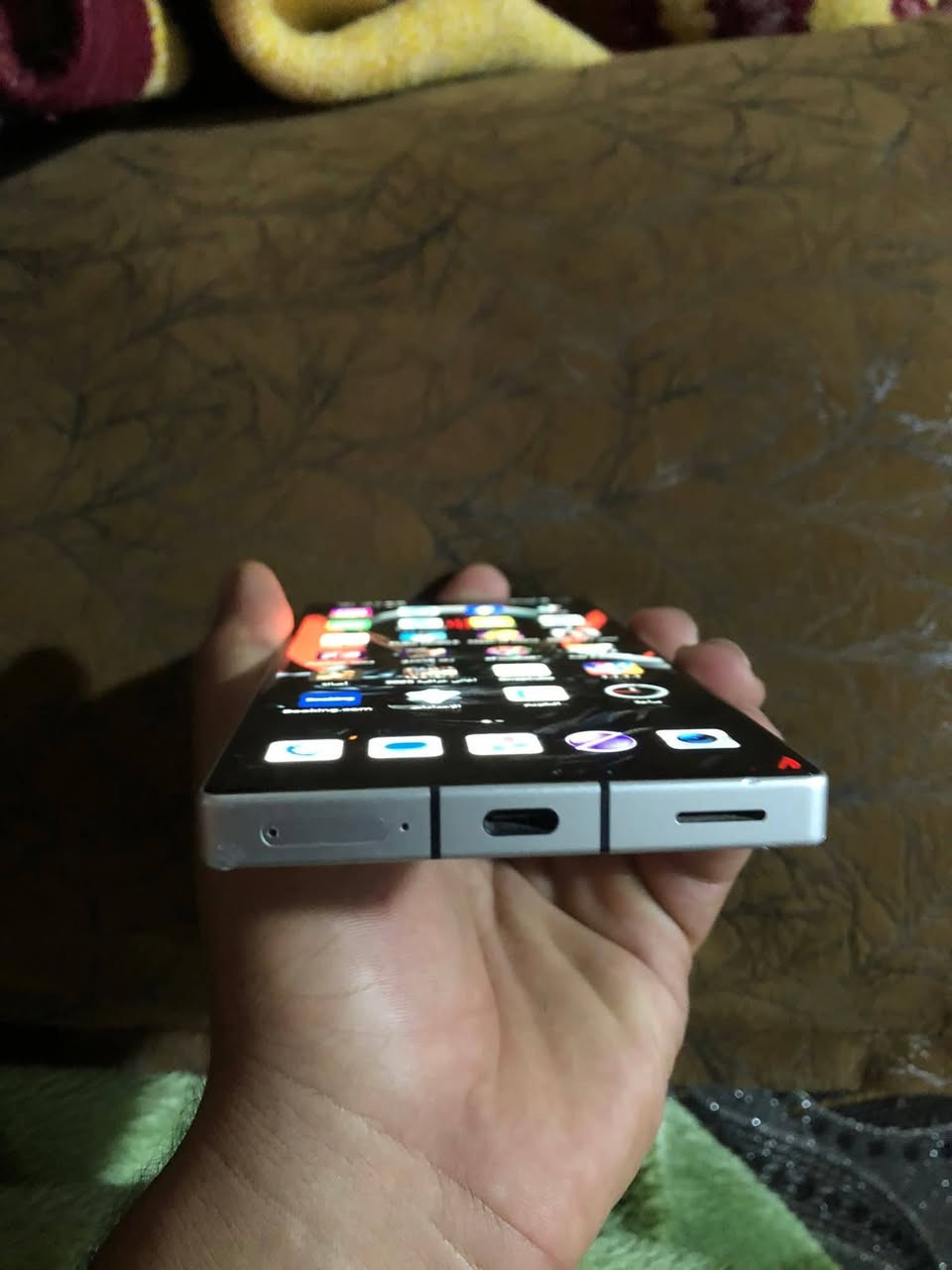 سلام عليكم مراوس مراوس فقط
ريد ماجيك 9 برو 
مواصفات ذاكره 512 
رام 16+12
بوبجي 144 فريم 
مابي شخط الجهاز 
بدون ملحقات 
باقي المواصفات ابحث علي وشوفهن 
مراوس ب ايفون 
هـ *********** وبي واتساب مكاني وادي حجر
