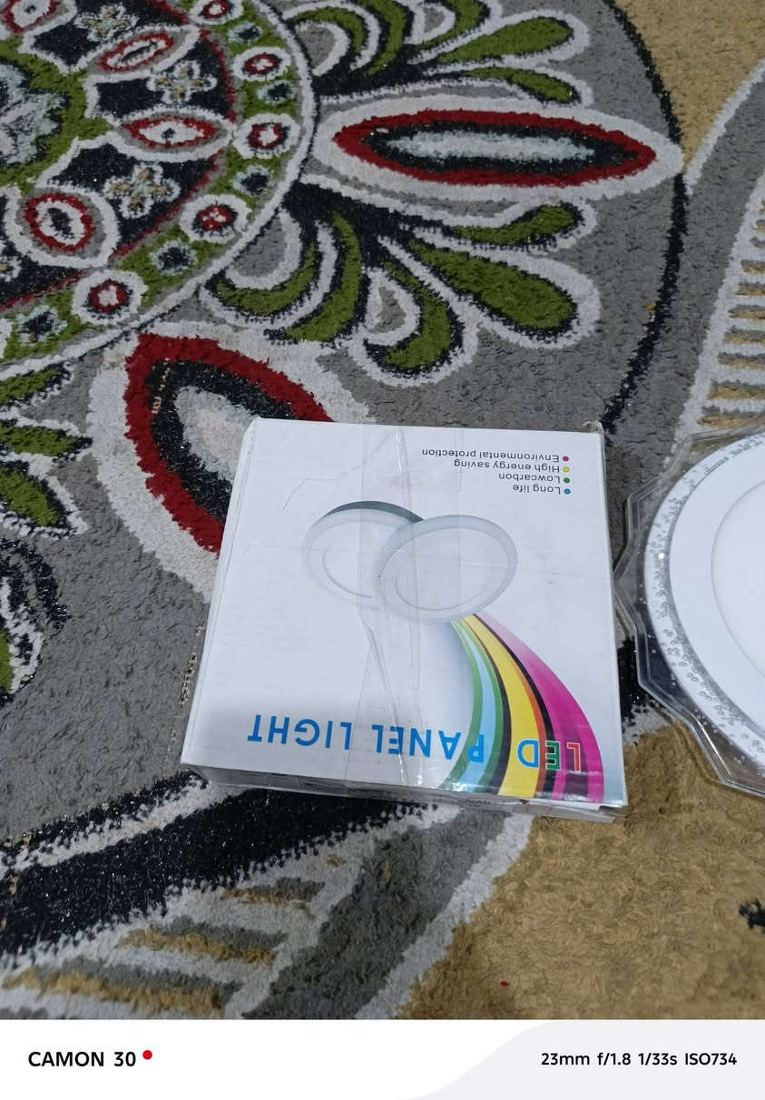 لد سقف ثانوي عظم شكل قديم
أحجام السعر مناسب تصفيه محل حجم ١٨ واط بسعر ٣٠٠٠
وسط بسعر٢٠٠٠
صغير ب١٥٠٠
رفوف أندي إف ٤ أمتار بسعر ١٥ ألف كلهن
شبكه نانو كامله بسعر ٤٠ ألف
مكان نجف تواصل خاص ***********
