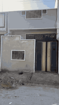 السلام عليكم مشتمل للبيع مساحه 55متر الحسينيه شارع خدمات مسقط مقابيل المدرسه الصينيه ابضهر الشارع مباشر اكلث مراحل استقبال اومطبخ اوغرفه بلئخير اوخدمات داخل البيت اوخارج البيت اومنور اوبيتونه واجهه حجر بناء 2025جديد فولل محد ساكن بي طابوك جمهوري سيراميك اوبورسلين 37 مليون رقم الهاتف ***********
