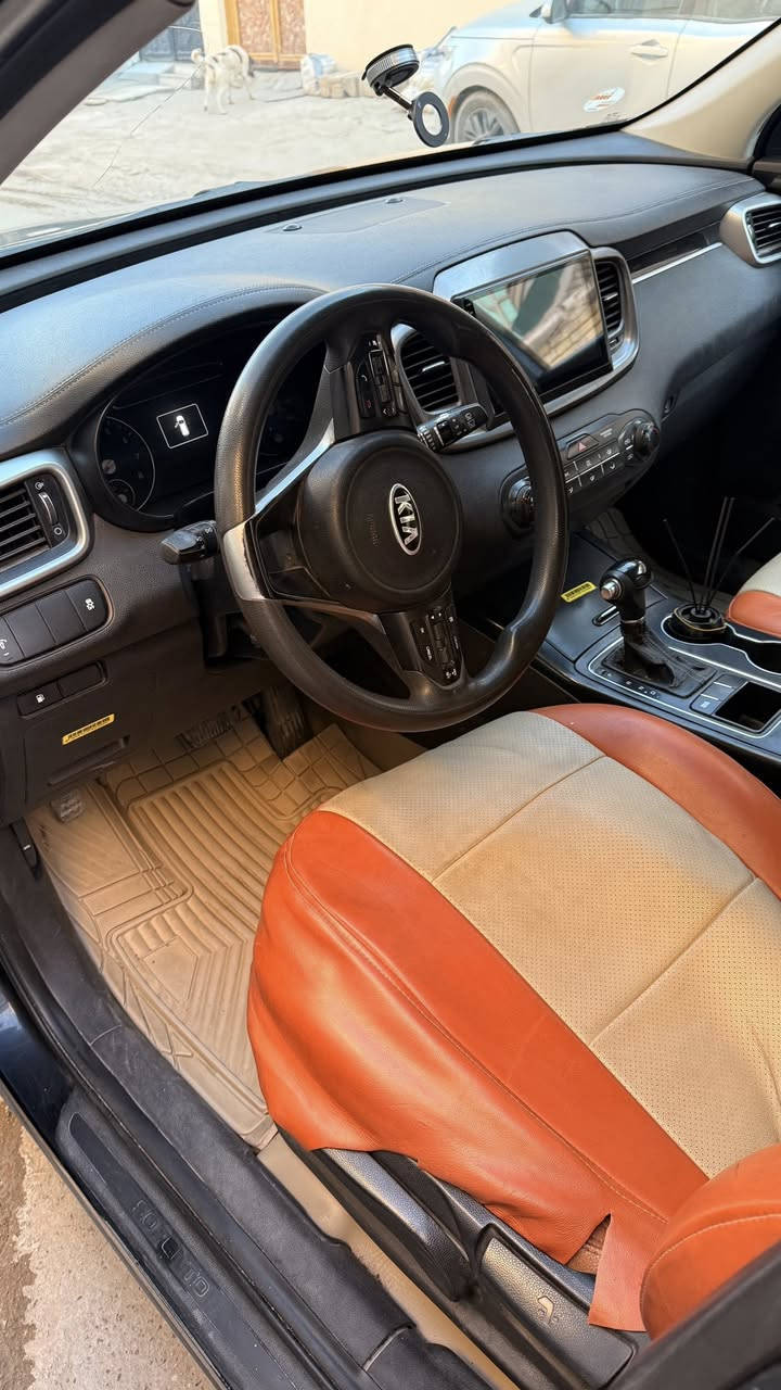 السلام عليكم للبيع سورنتو 17 السعر 138
وارد امريكي صور الحادث بلمنشور 
اربع قطع صبغ 
***********
