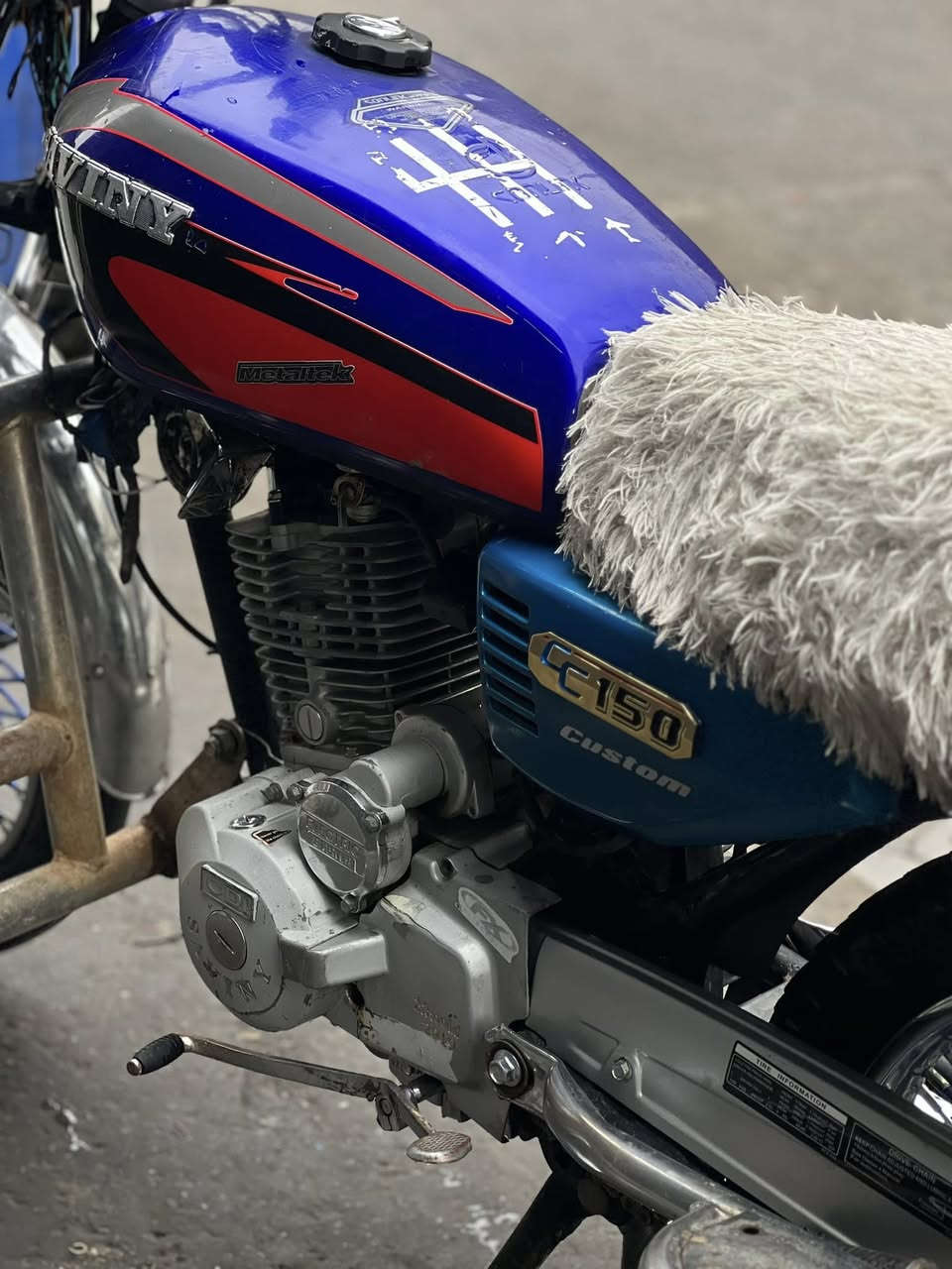 مطور سافين موديل 2019 
مطور رخيص للشغل كلشي شغال 
محرك صوتها نحله 
معو منفيس 
سعرو فقط 305 الف 
للتواصل ***********
