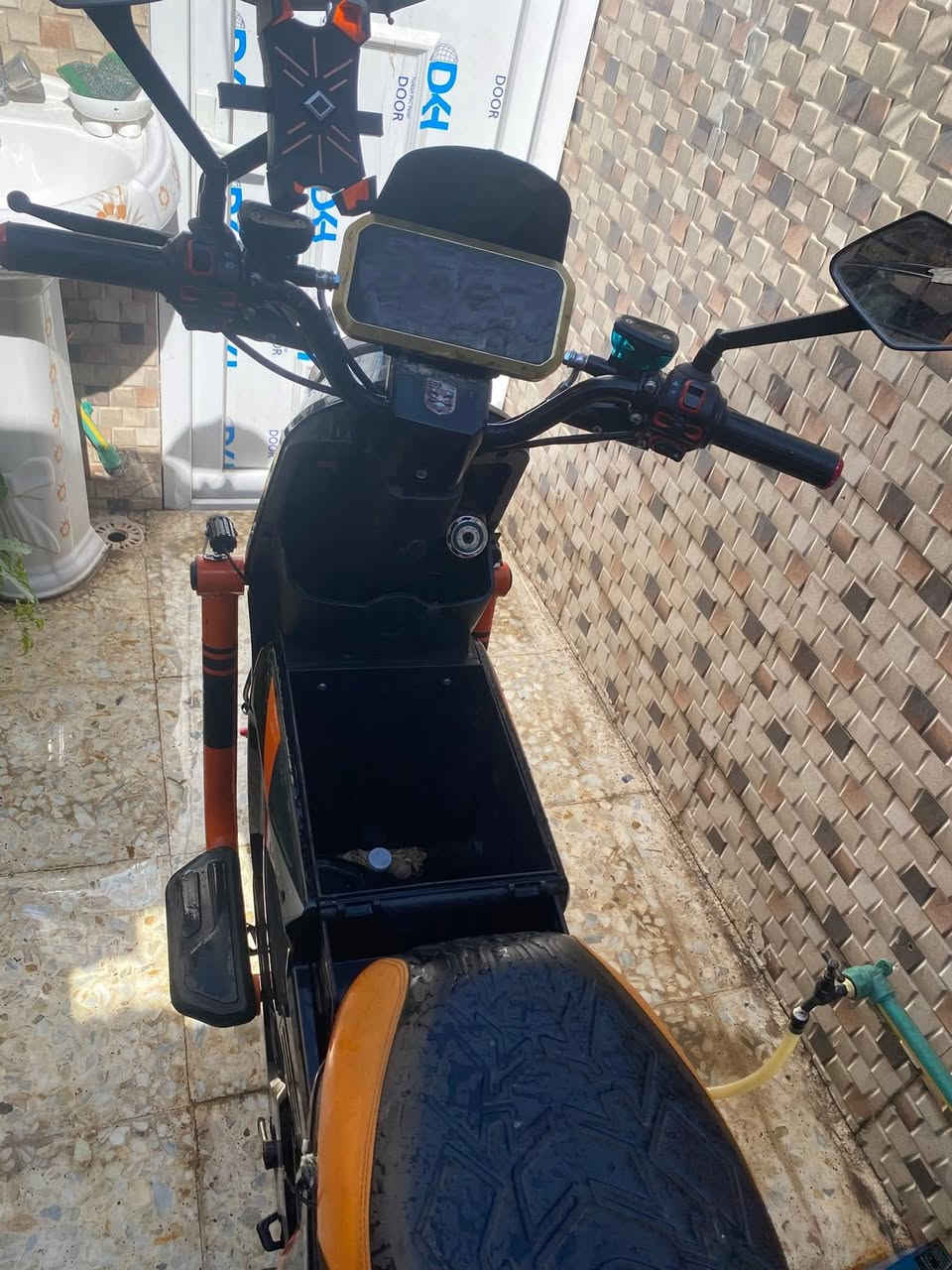 السلام عليكم دراجه. شحن موديل ٢٠٢٥ السم اكس ٩٠٠
السعر ٤٥٠
قفل. مكاني بغداد جسر ديالى رقم ***********
