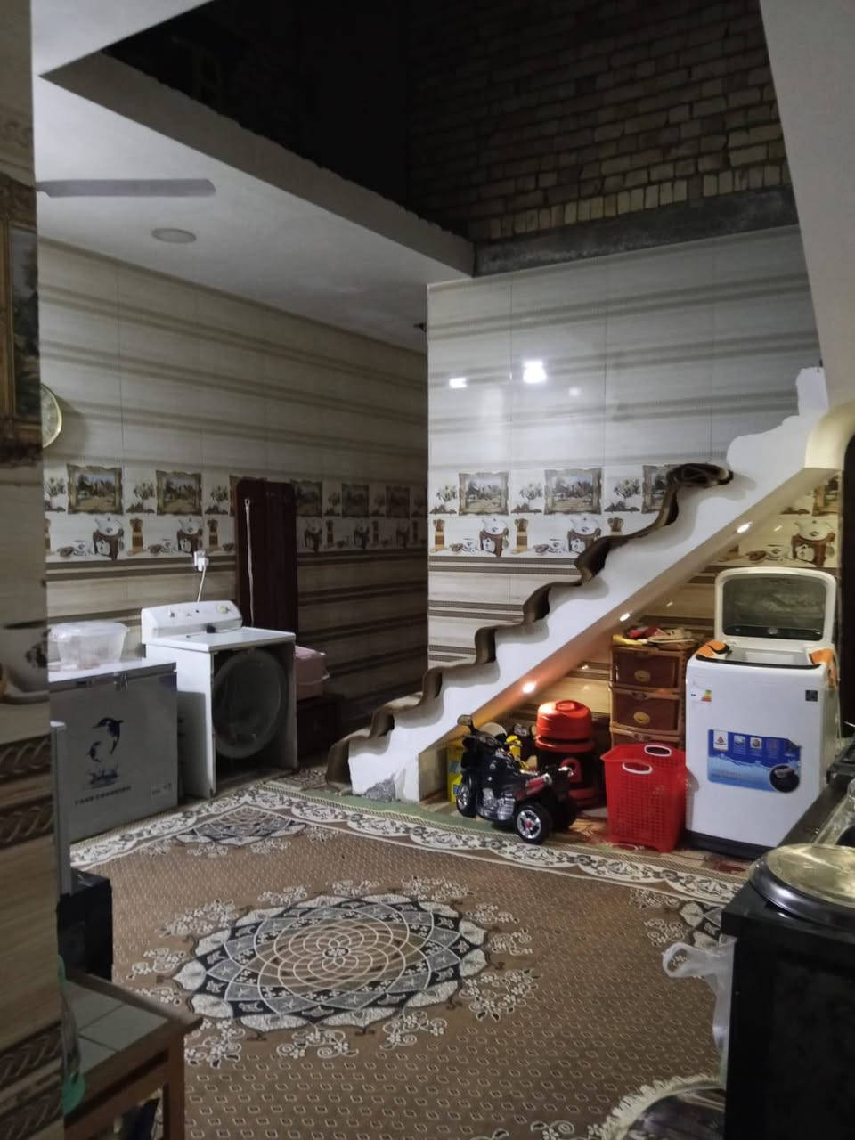 #على بركة الله..
مكتب دار المستقبل للعقار..
🔥🔥🔥🔥🔥🔥🔥🔥🔥🔥🔥
بيت للبيع بسعر مناسب طابو صرف حي الجهاد ديوان المخابرات 100م
واجهه 5م نزال20م مدخلين طابق واحد يحتوي على..
🪶 غرفة نوم 
🪶 صاله 
🪶 مطبخ 
🪶 خدمات 
🏦 نشر عدد الإعلان 170/60 كرار
📞*********** وتساب 
📞***********وتساب 
💯 الله يرزق الجميع..
🛑🛑🛑🛑🛑🛑🛑🛑🛑🛑🛑
