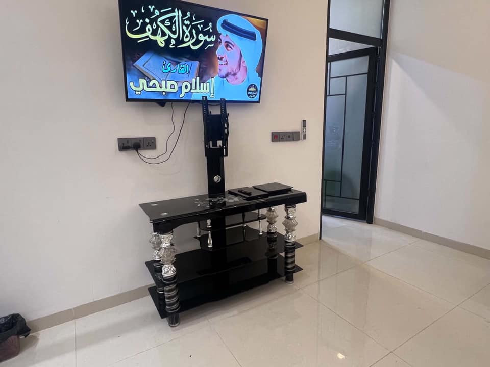 ميز بلازما للبيع
السعر ٦٠ الف
العنوان / الديوانية حي المعلمين
رقم الهاتف/ ***********
