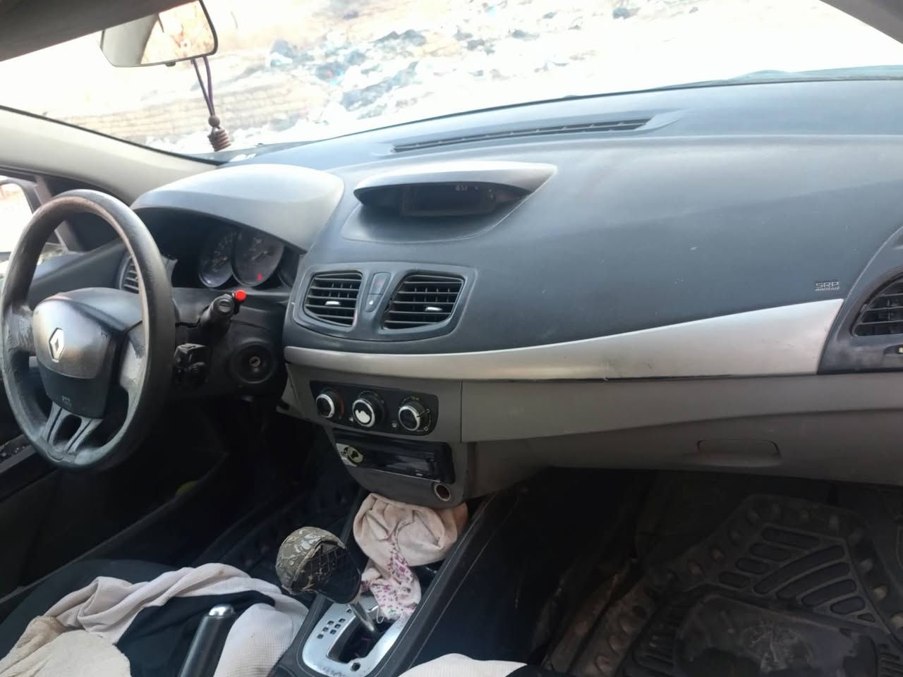 السلام عليكم سياره رينو للبيع مكفوله من الضربه والتبديل والصبغ مكينه وكير كورولا مكفولات موديل 11 مشروع وطني  مكان ديوانيه للاستفسار الاتصال
***********
***********
