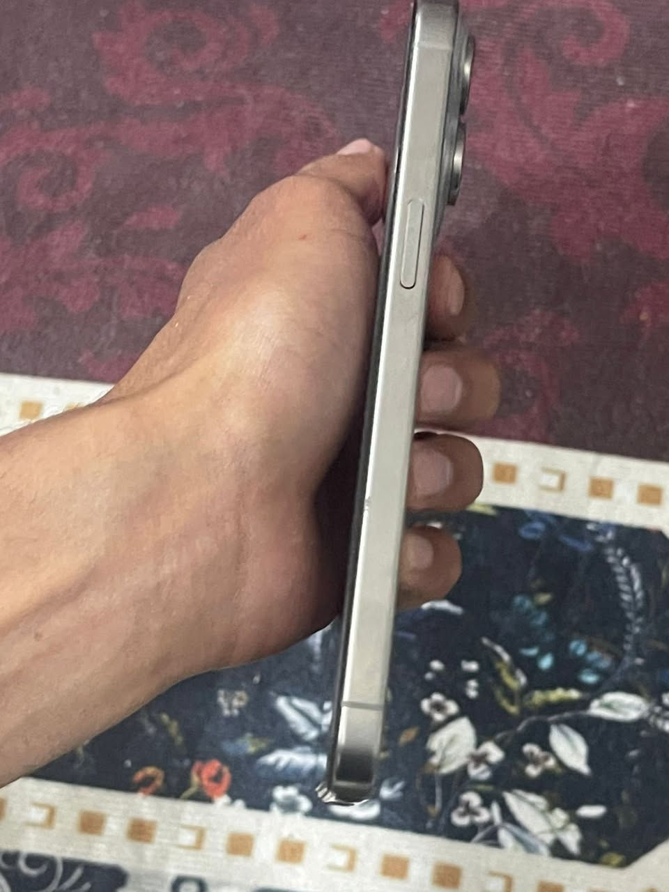 سلام عليكم 
15 pro max شرق اوسط
 استخدام قليل 
ذاكره 256 بطاريه 87 مبدل شاشه فيس إيدي شغال
ألوانها طبق الاصل 
السعر  850 ألف وبي مجال بسيط
العنوان : بغداد حي الجهاد


**إذا كنت صاحب هذا الإعلان وتريد حذفه لأي سبب، رجاءا أرسل رسالة إلى الدعم الفني**