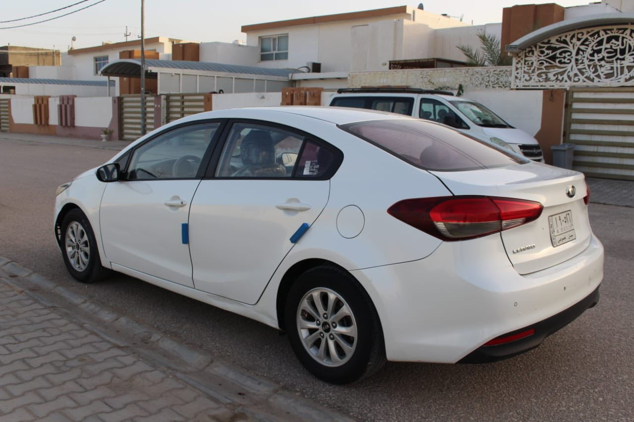 سيراتو 2017
مشروع وطني
الضرر جاملغ امامي صبغ
ماشيه 200 الف
عنواني النجف 
السعر 125 وبيها مجال 
***********
