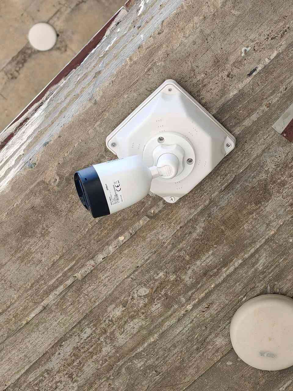نوفر بيع وتنصيب  جميع أنواع كاميرات المراقبة بأحدث التقنيات
تنصيب احترافي داخل وخارج المنازل، المحلات، الشركات، المخازن والمجمعات
برمجة DVR / NVR وربط الكاميرات على الموبايل ومتابعة مباشرة من أي مكان

نتعامل مع أشهر البراندات العالمية:
Dahua – Hikvision – Uniview – EZVIZ – TP-Link – IMOU – Samsung – Panasonic
وغيرها من البراندات المعروفة

🔧 جودة عالية
💰 أسعار مناسبة
⏱️ سرعة في الإنجاز
🔒 أمان وموثوقية
 للإستفسار الإتصال 
 ***********‪ 
 ***********‪
