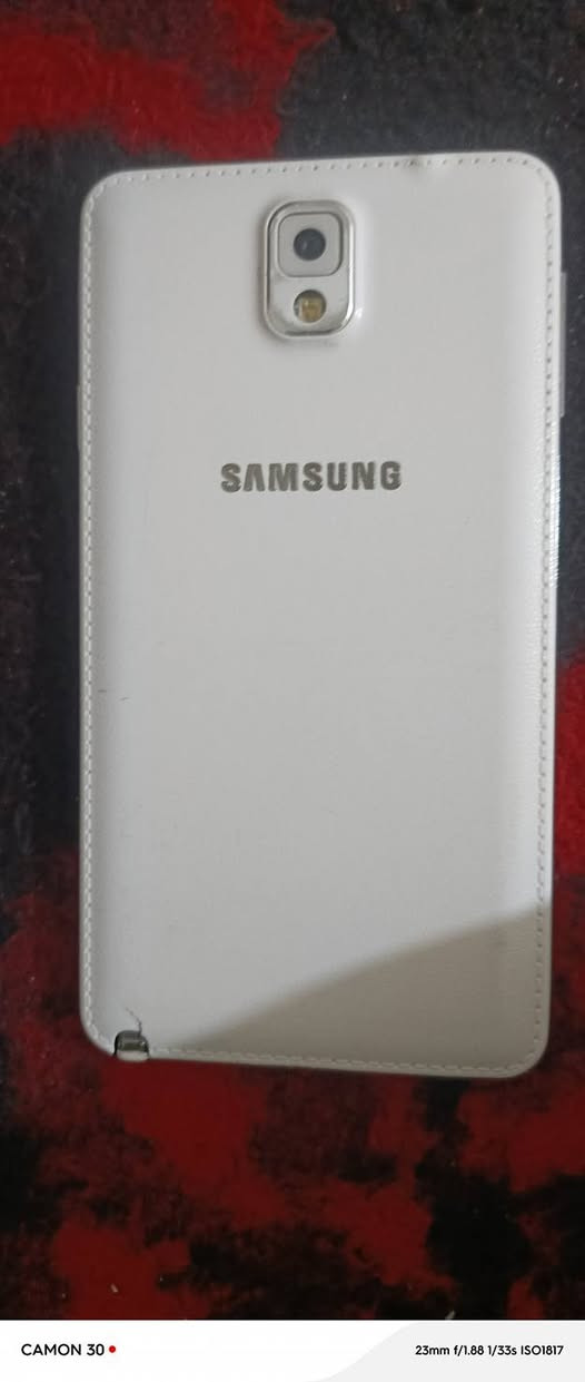 السلام عليكم للبيع نوت ٣كلاكسي  يك سيم كارت  بسس ب٣٠هزار و مجال هيه كمه


**إذا كنت صاحب هذا الإعلان وتريد حذفه لأي سبب، رجاءا أرسل رسالة إلى الدعم الفني**