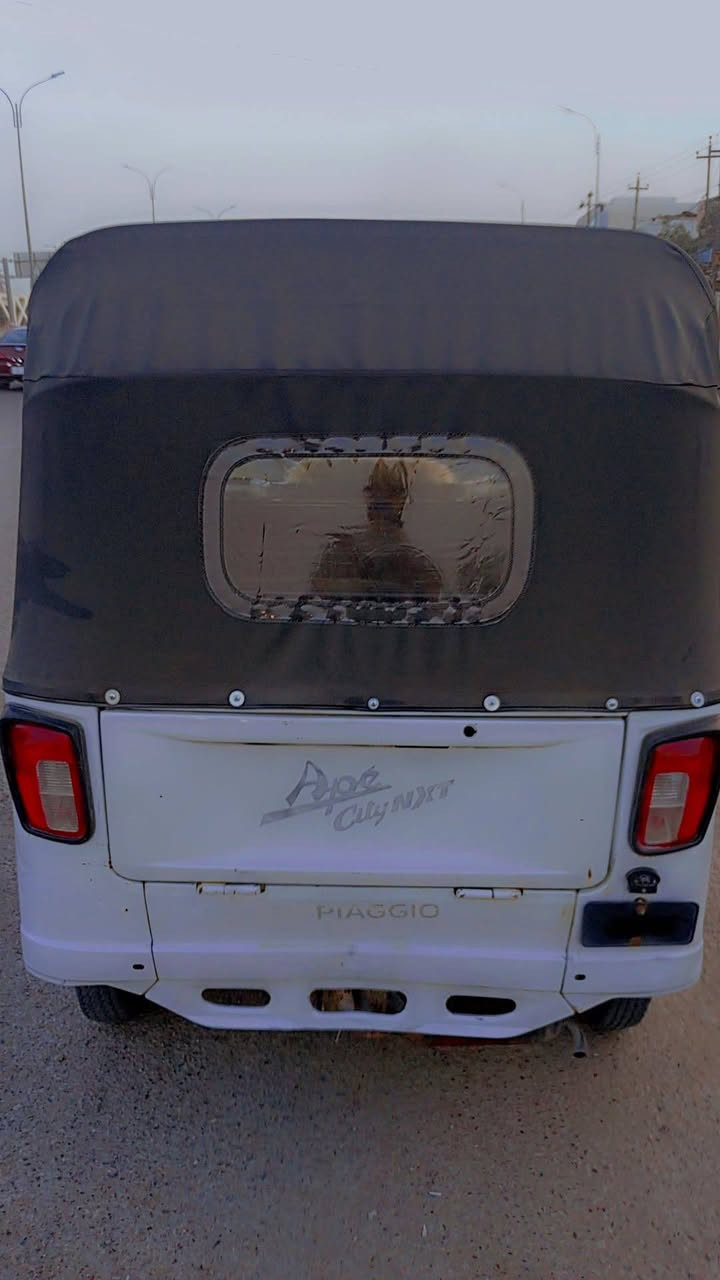 السلام عليكم بياجؤ لون ابيض ثلجي موديل 21 أوراق كامله اصولي شرط الترقيم نضافه 100.100 تخم تاير تخم ويل التك تك جاد. جديد  كهربائياتها كلها شغاله لايتات فري  لوس  ما ناقصهه اي شي كامله مكمله بيه ضربه فقط لغد الباقيه كفاله لا تنقيص ولا تبخير نكره سلف مال جناي تخبل مكاني بغداد حي النصر السعر 2.900 وبيها مجال التك تك اخت الزيرررو الرقم ***********
