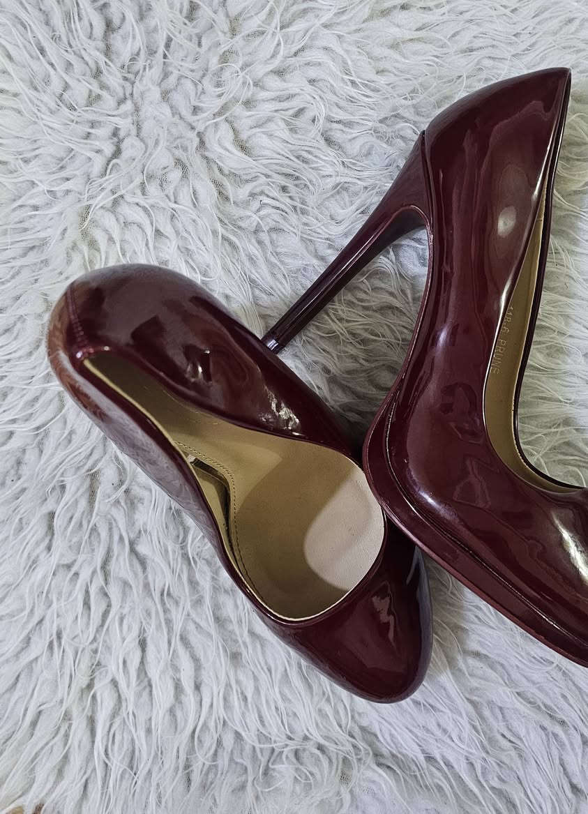 شلعة احذيه بعد اكو كم حذاء ما مصورهن القطعه ب٣٠٠٠


**إذا كنت صاحب هذا الإعلان وتريد حذفه لأي سبب، رجاءا أرسل رسالة إلى الدعم الفني**