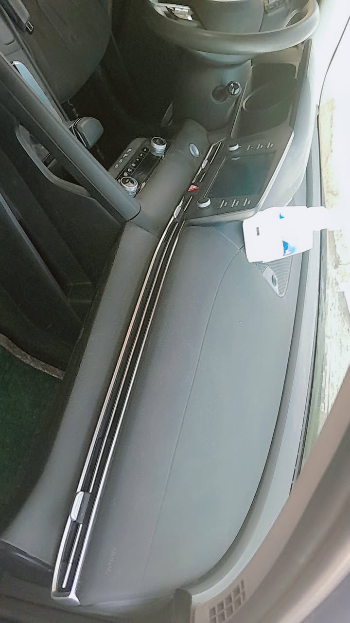 السلام عليكم
النترا موديل ٢٣ وارد أمريكي دخول جديد مكينه الفين حساسات أمامي ورادرات سعرهه ١٣٥  للتفاصيل الاتصال ع الرقم ***********
