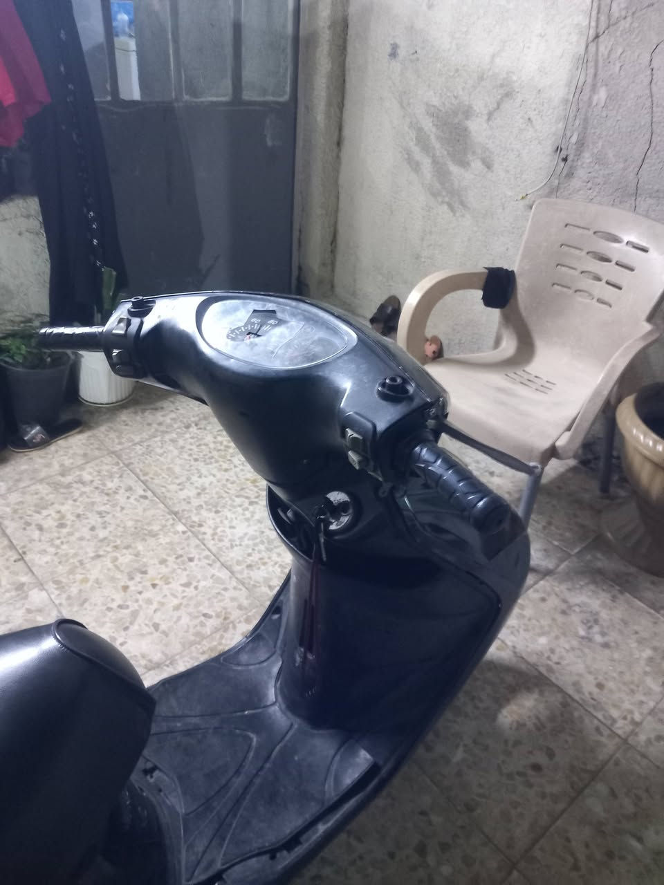 دراجه للبيع بريز نضيفه مكينه جديده 
***********
بغداد الحريه 
سعر٤٥٠
