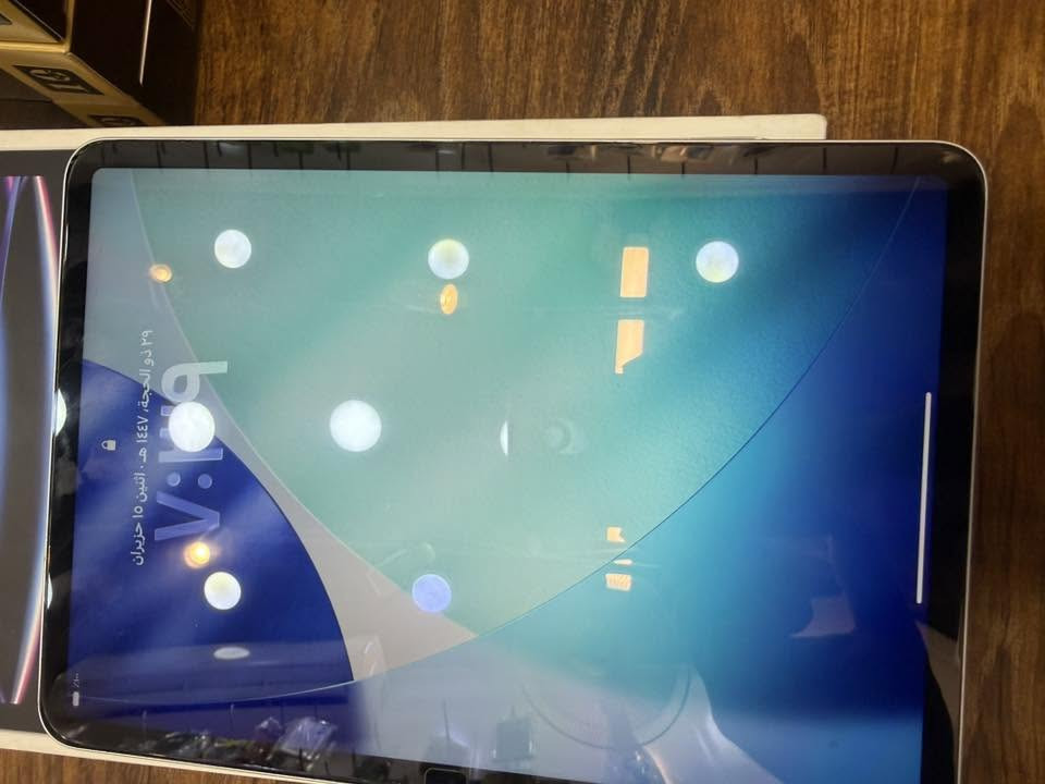 السلام عليكم ((للبيع))
ايباد 11 pro الجيل الرابع
ذاكرة 128 GB
كامل ملحقات 
بطارية 83‎%‎
تعهد بدون اي تصليح او عطل
بي نگرة بسيطة بالركن الاعلى و واضحة بالصور
وكل تفاصيله واضحة 
السعر 375 الف 
بدون مراوس بيع فقط
للأسف ماعندي مسنجر 
للاستفسار ***********
اتصال او واتس اب

