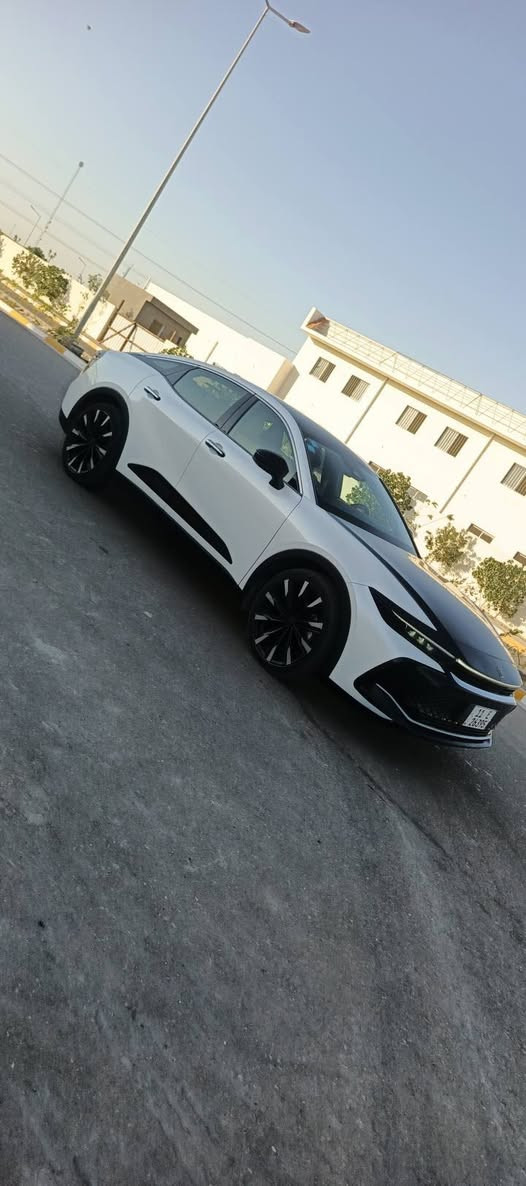 ملكة السيارات👑 التحفة اليابانية
كراون ماجيستا ⚔️ 2023 تو كلر 
أعلى فئة شنو بالك مواصفات متوفر بيها🌹
السعر جدا جدا مناسب 🔥🔥
التفاصيل👇👇
خليجي وكالة عبد اللطيف جميل 
مرقم بغداد بأسمي
ماشية 57 واهم شي السبير ما منزليه
تخم تاير دنلوب من الوكالة 
صيانة قبل شهر(فلاتر تبريد وشوته وفلاتر بطاريات)
محرك 2.4 توربو هايبرد 
كفالة عامة السيارة لا صبغ لا بارد لا فتح لا شخوط 
المواصفات 👇👇
شباب المواصفات يفضل تشوفهن على اليوتيوب أفضل
(سقف بانورامي+داتا شو+ خاصية غسل الكامرة الخلفية+شفات ستيرن+فول تحكم ستيرن+كشنات كهرباء وخزن ميموري وتبريد وتدفئة الاماميه والخلفية +١٢ سماعه jbl+كامرات 360 درجه+رادارات 360 درجه +خاصية فتح الجنطة بالاشارة+6 وضعيات قيادة+بيبان شفط+ويل 21 +شحن وايرليس)

للاستفسار *********** دكتور أحمد
