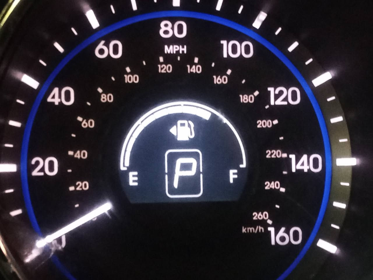 عاجل جداً
بسم الله الرحمن الرحيم 
سياره سوناتا موديل 2012  وارد امريكي ضربه اماميه كهربائيات كلها شغاله ما بيها اي نقص خير من الله محرك ما يوم فولت محسن كله بانزين عادي امشي كله 170 وما فوق 
ليكلك دك بلانص كله انت جذاب اصعد بصفي وشوف وين متريد اروح وياك فحص تحويل ثاني يوم  وزن السياره 2 ونص طن حديد ثخين 
مكان الأنبار  الاستفسار اكثر الأتصال على رقم
*********** اتصل ودلل
