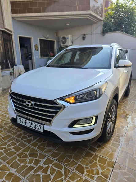 سلام عليكم مكلف بل نشر 
توكسن ٢٠١٩ خليج بدون صبغ فقط نص دعاميه مع بارد باب السايق شي كلش قليل ماشيه ٨٤ مكينه وكير شرط مامفتوحات 
موصفاتها بل فيدو موجده 
سعرها ٢١٦ 
سياره بسمنا اتريد تخويل اتريد وكالة
***********
