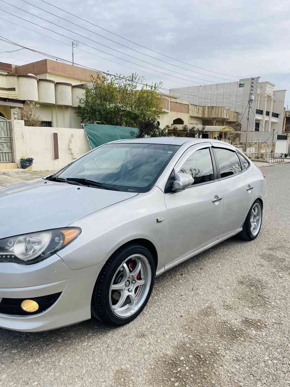 براوه ٢٠٠٧ مه كينه١٦ ده كشن به رز مواسفات كوشن جلد هيته ره ئاوينه شه فت و كاربا ايشا ره ت كامل سپؤرت كراوه سه قفي بؤياغي نييه كه ڤه ري نه گؤراوه جركه ي تيدا نييه كامل جايز به شه رتي گيرو مه كينه سحري ٤٦ مجاليكي برايانه ***********
