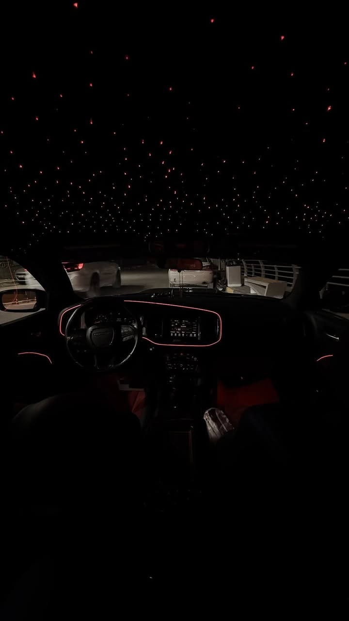 سلام عليكم دوج جارجر ١٩
سياره لاتقرانها بلمهجومه سياره جديده وع ايدي ٦ سلندر 
حادثها مثل ما موضح بصوره باب وجبتلها باب نفس لون ونفس الكود بدون صبغ بدون ايشي بس بنيد محدث اس ارتي لان كت كامل سياره 
الاضافات 
سقف روز الف حبه ٦٠٠$
اناره غرفه داخليه كامله ب ٢٠٠$
كت اس ارتي كامل للاخير
فلنجات مزرفه 
لدات تكساس
لحايه ودوسات وشفقات كامله للاخير
لدات متغير اروكال تحكم ب ٢٠٠$
منضومه زنون ٢٠٠$
جكات اس تو اصدار ٢٥ جديده ب ١٥$ 
غرفه مال سكات حضن ب ٤٠٠$
شاشه كار بلي
ويل نجمه خسفه قويه ب ٤٠٠$
وبعد بيها هواي اضافات 
عارضها ب ٢٣٠ ويا جكات بدون جكات ب ٢٢٠ 
مجالها كلش بسيط السياره جوه مداس اصغر واحد بيكم 
عنواني  بغداد شارع فلسطين
 ***********
