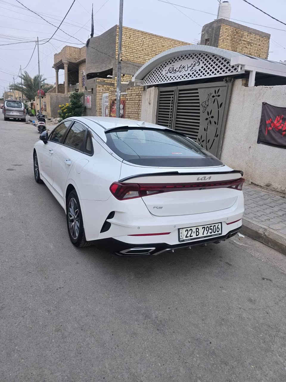 رمضان كريم عليكم 
كي فايف موديل ٢٢ خليجيه محرك 2000 مكفوله من الصبغ رقم اربيل سنويه باسمنه هزه ورقم جديد تريد تحويل تريد وكاله مواصفات بصمه تشغيل عن بعد ت لاريد قطعتين مناخ منفصل مري ترحيب واشاير جانبيه شاشه كامره دواره كشنات جلد تحكم بعد بيه ماشيه 87 الف كير مكينه تبريد حداديه كلهن مكفولات والسونار مرفق مع الصور 
العنوان واسط قضاء الحي 
السعر ١٧٧$ 
للاتصال *********** الحال, واسط
