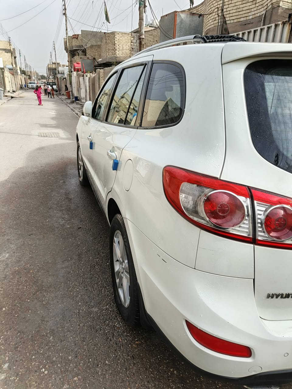 سنتافيا موديل ٢٠١٠ بغداد باسمي تحويل مباشر ٦ سلندر مكفوله فول مواصفات خليجي سونار موجود ماشيه ١٢٠ كم غير متواجد ع نت اتصال فقط *********** السعر ١٥٥ وبيها مجال قليل
