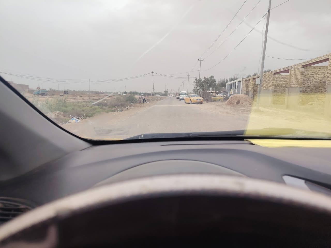 سلام عليكم بيت للبيع المساحه 1300 بيت درجه أوله البيت عوزه بس ارضيه وبورك وي البيت جملون مساحته 1200 تريد بس البيت تريده كله محوله كهرباء خاصه بل بيت الموقع عله طريق السدير دوانيه يبعد عن سدير 3كيلو نزله تبليط 200متر نزلت نبي الله مدين ***********
