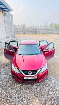 التيما ١٨ بدون ايرباك بدون حادث بدون صبغ فقط تبديل جامرلغ سكن  السياره...