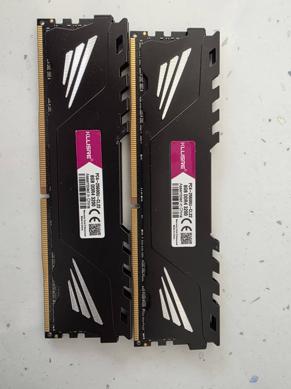 متوفر  رام جدید
١٦ كيكا DDR4

8GB*2

سرعه 3200


**إذا كنت صاحب هذا الإعلان وتريد حذفه لأي سبب، رجاءا أرسل رسالة إلى الدعم الفني**
