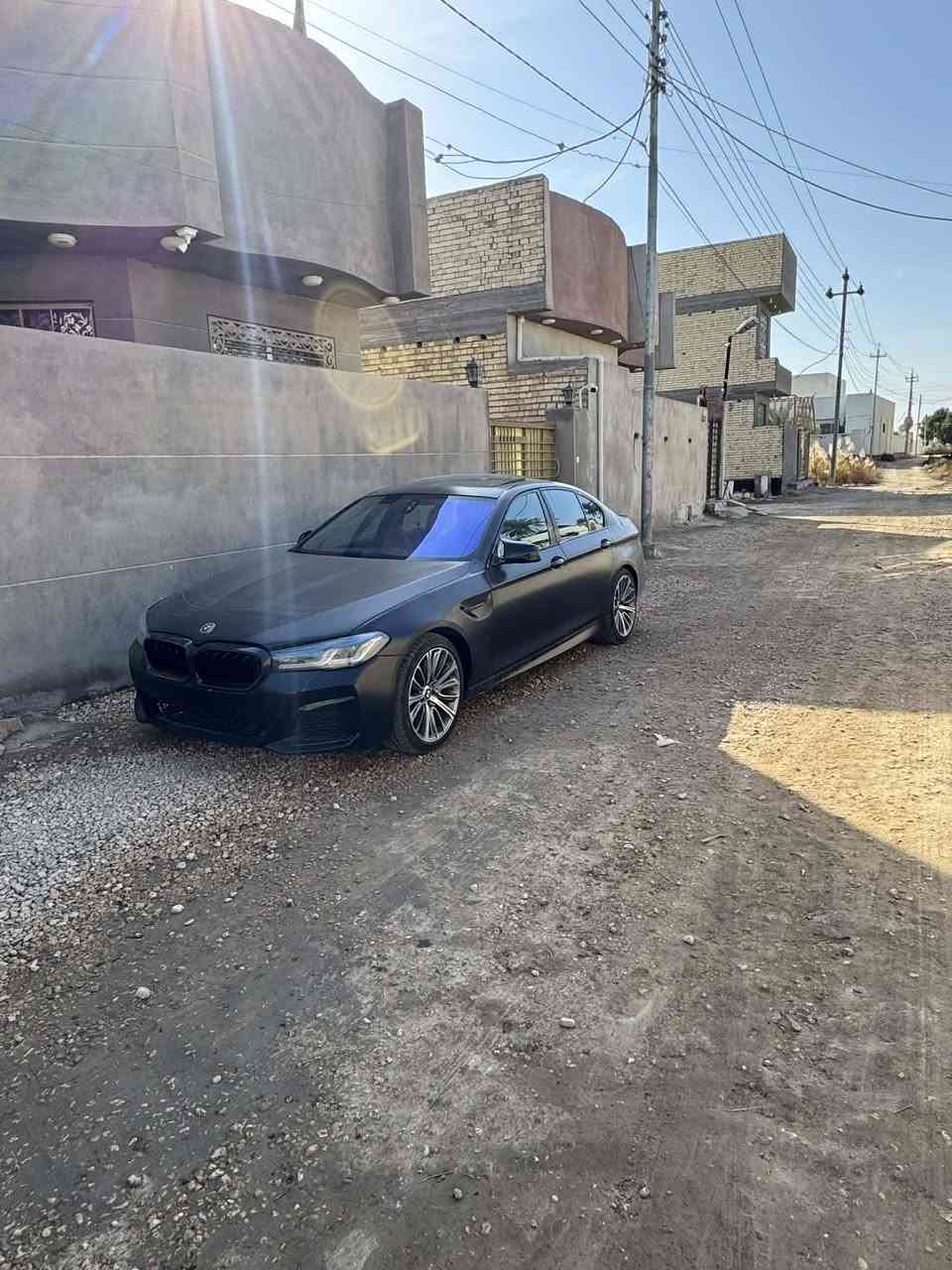 سلام عليكم بيم ٥٣٥ فول مواصفات موديل ٢٠١١ محدثه بل كامل ٢٠٢١ مصبوغه عام تغير لون من لامع الا طافي مكفوله من الحادث عندي الجاملغ الخلفي فطر مثل ماواضح بل صوره اكرر بدون حادث السياره السعر ب ١٦٠ وشعدك مراوس تعال رقم بغداد الماني مكاني بغداد حي الجهاد  ***********
