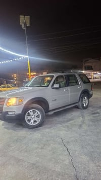 فورد اكسبلور 2008 خليجي  رقم صلاح الدين  6 سلندر  السعر 95 ورقة وبيها ...